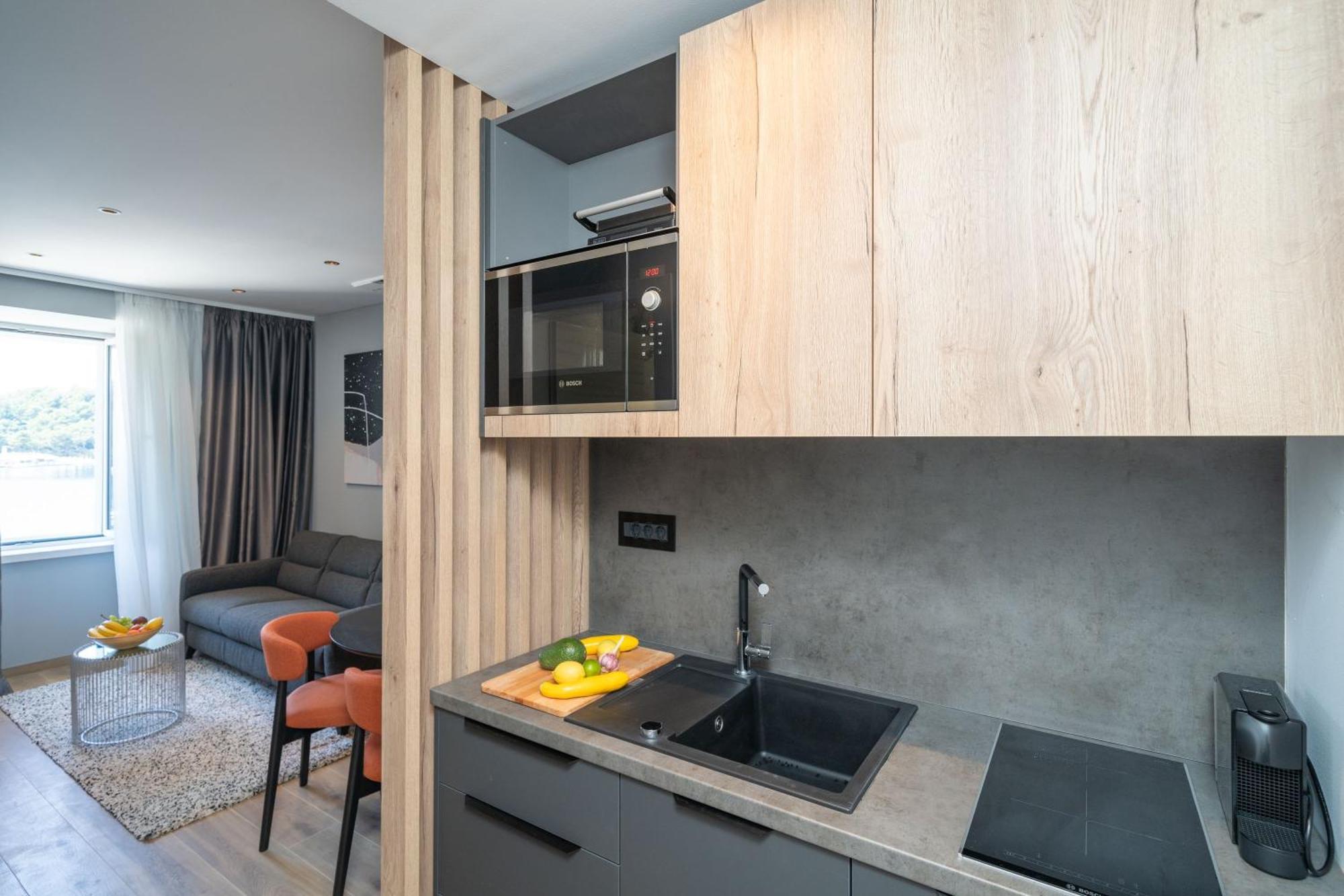 Apartments Villa Royale ซัฟทัท ภายนอก รูปภาพ