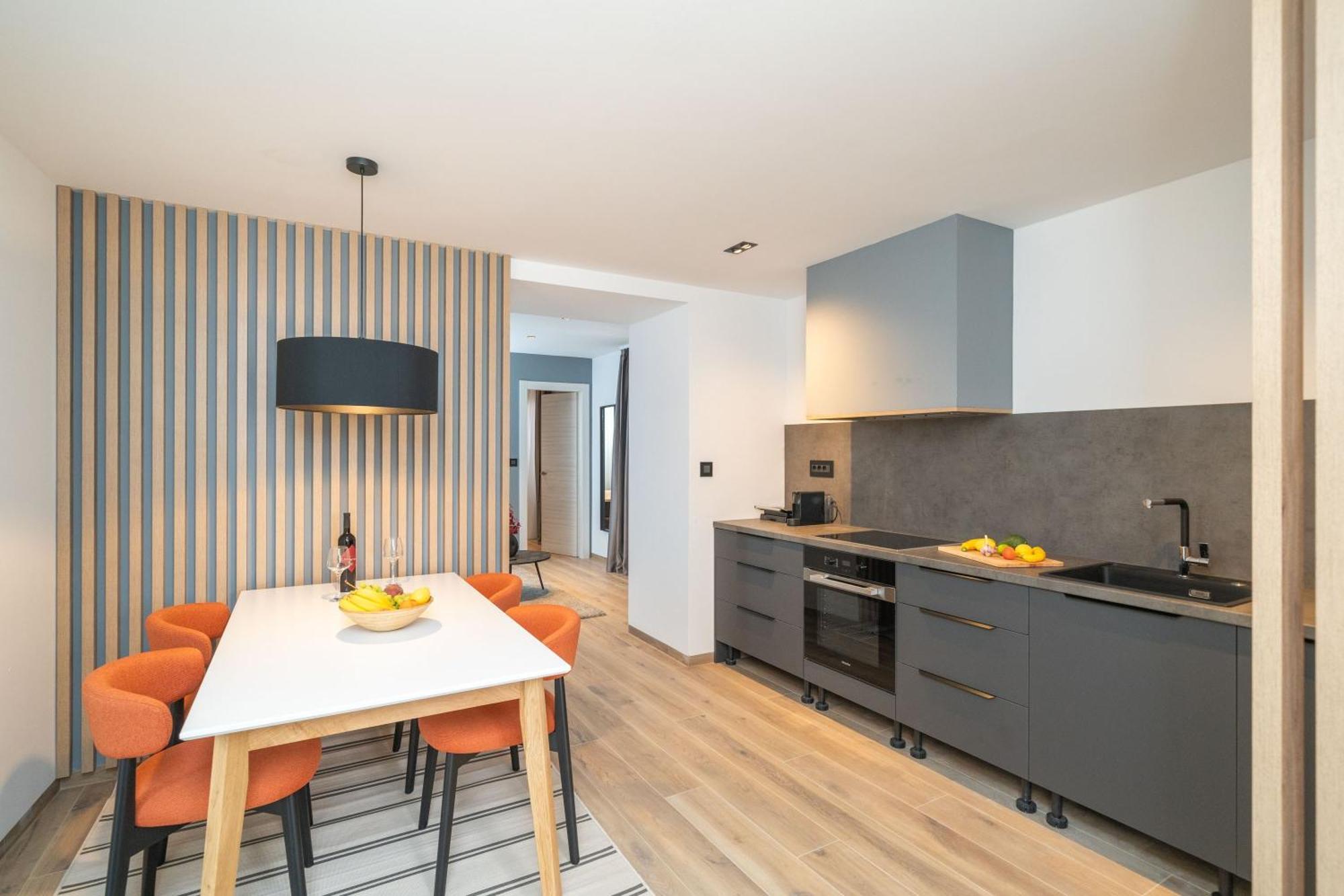 Apartments Villa Royale ซัฟทัท ภายนอก รูปภาพ